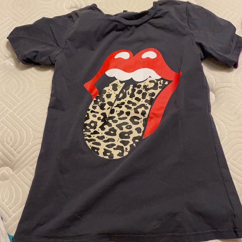 Cheetah print rolling stones T-shirt